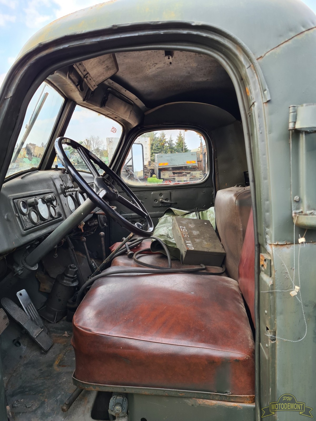 Samochód transportowy 9T22B (KUB) na ZIŁ 157KB